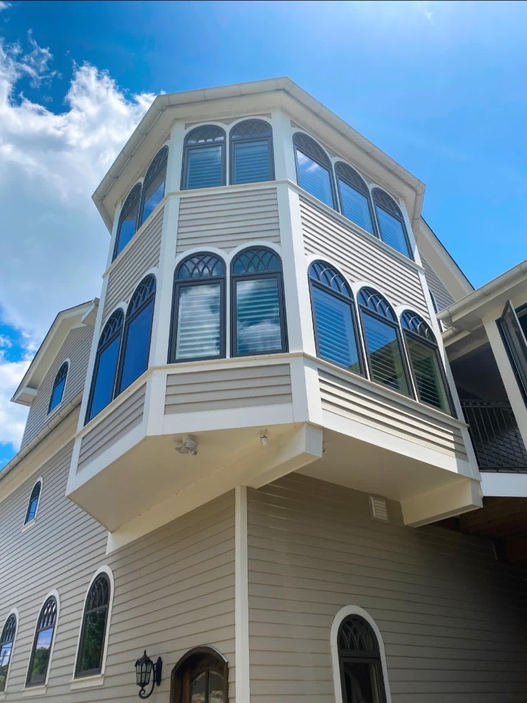 Luxury home with clean arched windows